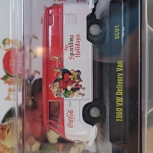 VW 1960 Coca Cola M2 Christmas Santa Volkswagen Delivery Van Limited Ed 2018